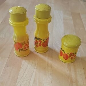 Avon Pennsylvania Dutch Patchwork Cologne 3 Pcs
